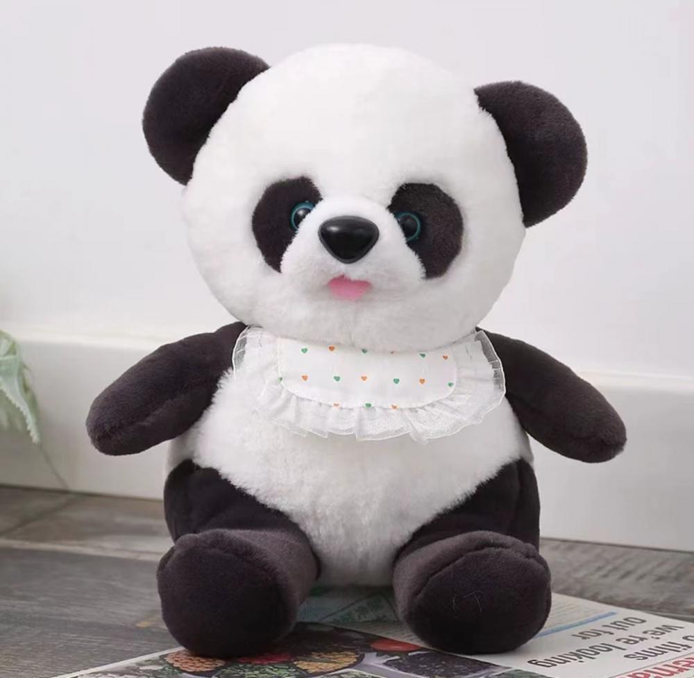 Cub de panda géant avec jouet en peluche de serviette de salive