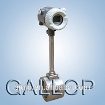 High accuracy vortex street flow meter