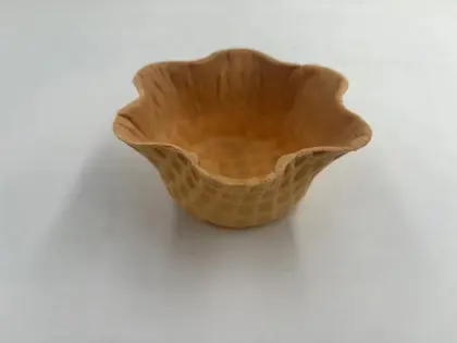 Ice cream cone wavy bowl