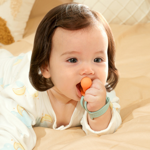 Customized Hot BPA-Free Chewable Silicone Baby Teether Toys Set