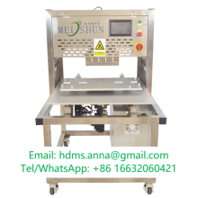 Ultrasonic cakes and biscuits cutting machine for bakery factory