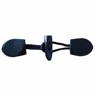 Black Horn Button Sets with Patent PU Shield, Painted Edges and Black Rope
