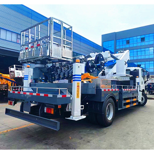 Isuzu 45 M Aer Buckte Truck