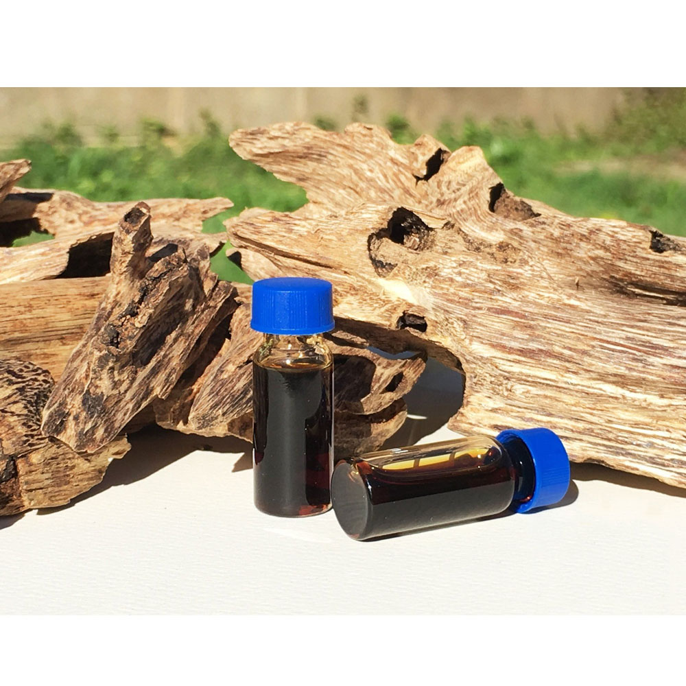 Wholesale bulk price pure natural agarwood oud oil