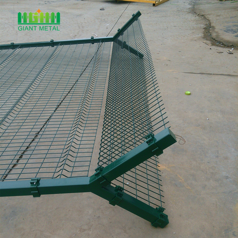 Bending Metal Airport Fence With Factory Price