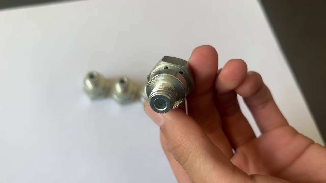 Oil pump respirator