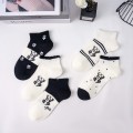 Meias leves para senhora