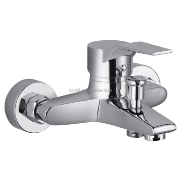 Chrome Finishing Wall-Mounted Bath Shower Faucet in Zinc Material