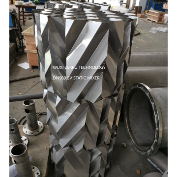 Steam water heating static mixer