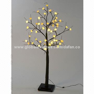 96 LED Tree Light with Plums