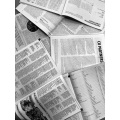 Libro/revista en blanco y negro