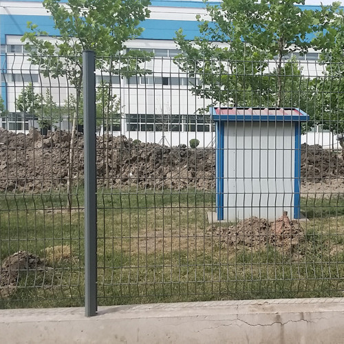 Factory price Triangle Bending Wire Mesh Fence Factory