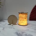 Elegante linterna de papel portátil como una luz nocturna perfecta para espacios acogedores