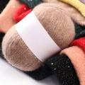 Lüks NM11/1 Tiftik Yün Karışımı İplik %25 Tiftik %25 Yün Köpüklü Simli Payet El Örgü Çevre Dostu Moda Kazak Yumuşak