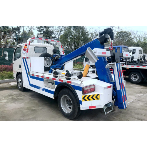 Brand New Dongfeng 3tons Heavy Wrecker Services Truck