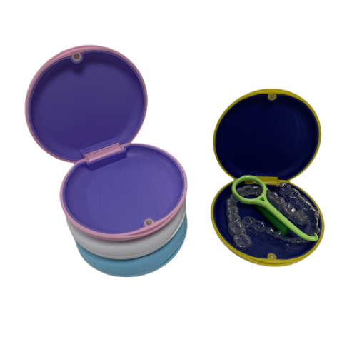 Retainer Case with Built-in Mirror with Magnetic Closure