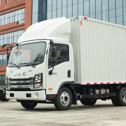 JAC Weilong M6 Start-up Edition, 137 horsepower, 4.15-meter single-row box light truck