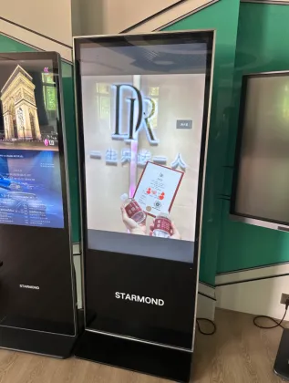 4K Commercial Standing Advertising Machine for Supermarket