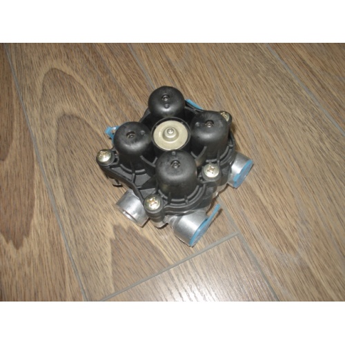 Volvo four circuit protection valveAE4603