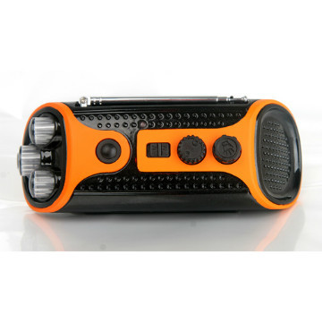 Crank Dynamo Flashlight With FM/AM Radio