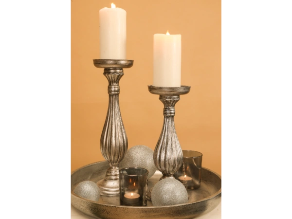 IDesigns factory production capabilities for holiday decorations