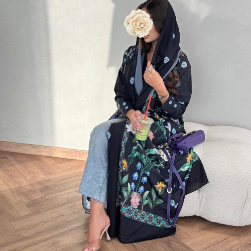 روسری زنانه ابایا با چاپ گلدار شیک