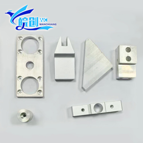 Các bộ phận kết nối và bảo vệ cơ khí