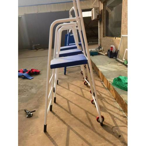 simple folded volley umpire chair