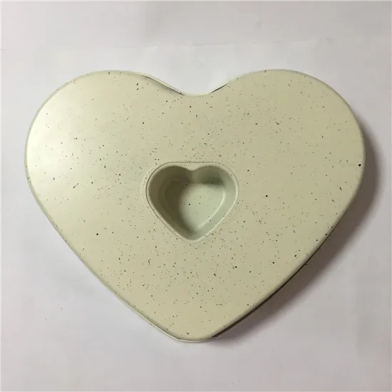 Dishwasher safe non stick heart shape pan