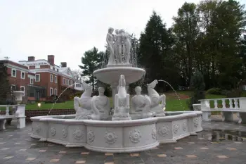 Naked Lady With Horse Fountain for Home Decoration
