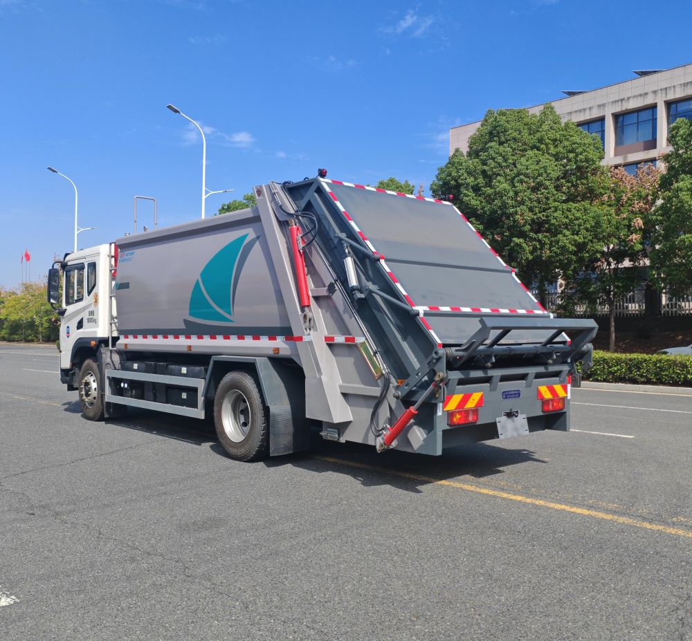 5-10T Garbage Compactor Truck with Rear Loading System