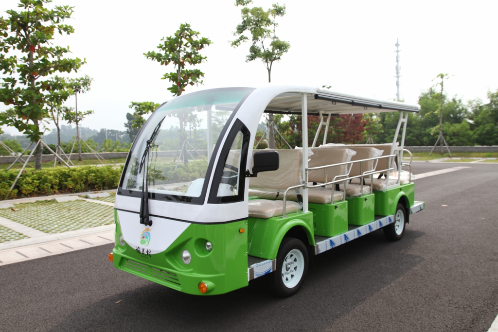 Coche de turismo eléctrico de 14 plazas