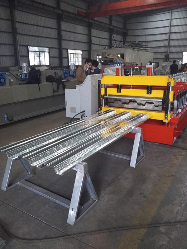 Galvanized metal steel floor deck roll forming machine