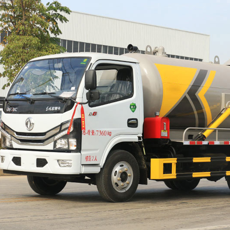 Dongfeng Dolika 4.5m³ 흡입 차량