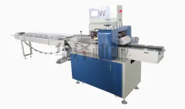Automatic spoon packing machine