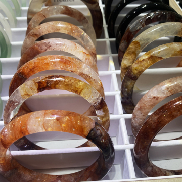 Hot Sale Crystal Crafts Natural Red Hematoid Quartz Bangle Bracelet for Gift