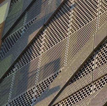 Custom Filtration Solutions: Stainless Steel and Aluminum Perforated Plates with Precision Engineering