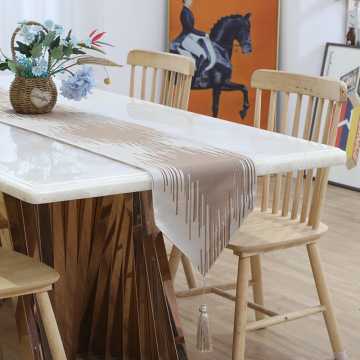 Wholesale European Jacquard Table Runners for Hotels and Restaurants