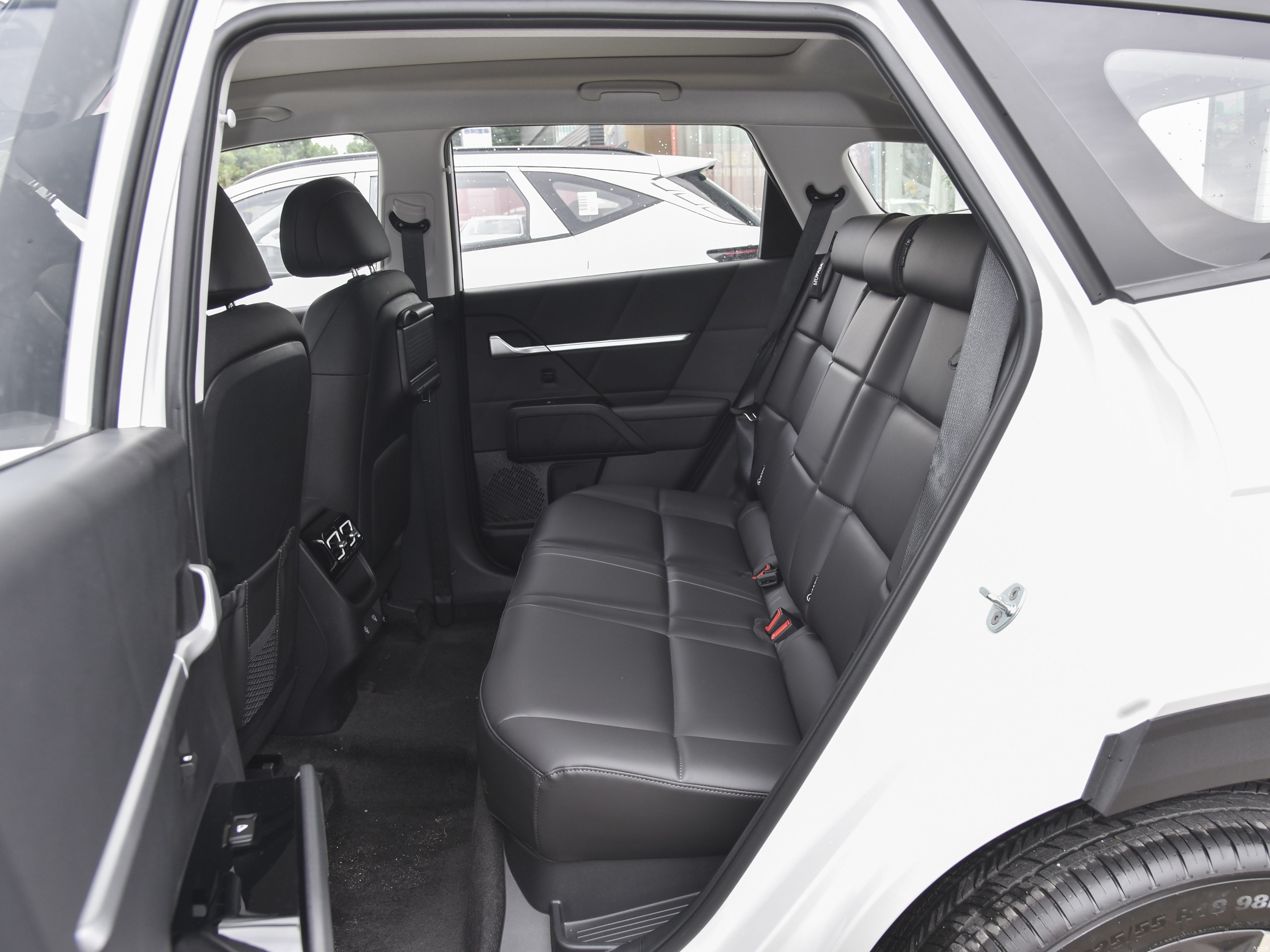 Smart Family SUV HYUNDAI MUFASA ix35