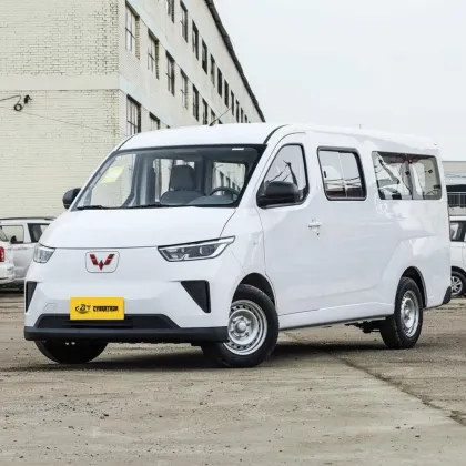 Wuling Yangguang 2026 330km/h Bus Comfort