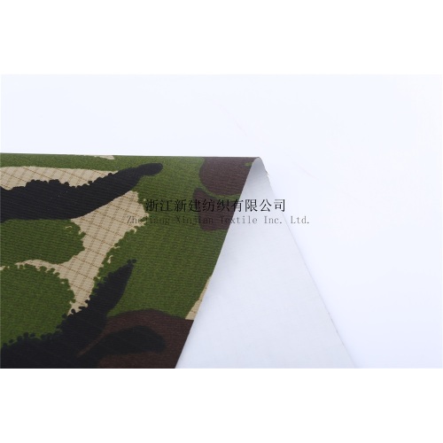 Tissu de camouflage entrelacé CVC avec membrane