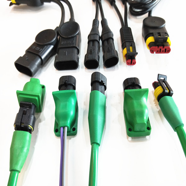 Waasserdicht Automotiv iwwermolodéiert erkennte 1.5 Connectors