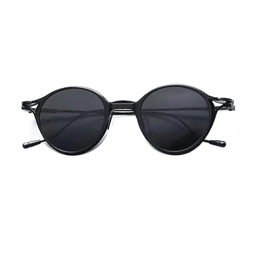Smart Polarized Men's Sunglasses with Titanium Frames and Magnetic Clip-On Premium Lenses