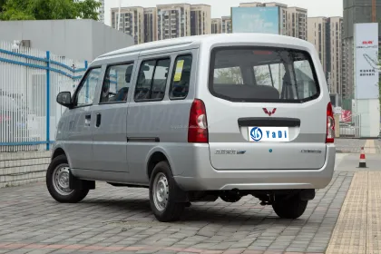 Electric Cargo Van Wuling Rongguang EV 300km Range 100km/h