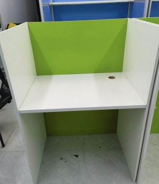 Full-Panel Partition Office Desk