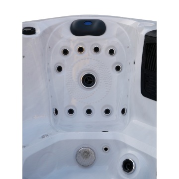 7 Persons Massage Spa Hot Tub