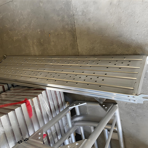 Temporary Stage Scaffolding Systems for Construction