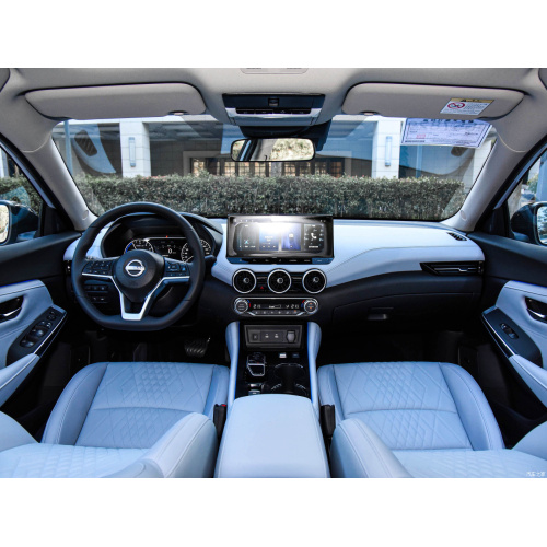 Се продава супер хибриден електричен автомобил Nissan Sylphy