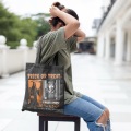 Trik Halloween atau Tugaskan Tote Tote Bag Canvas