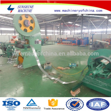 Razor barbed wire mesh machine / Manufacturer razor barbed wire mesh making machinery(factory)